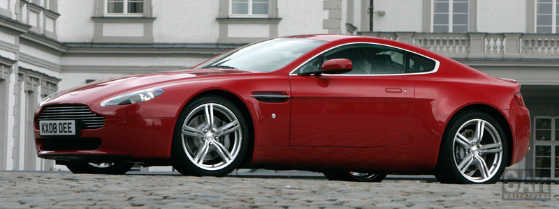 Обои автомобили Aston Martin V8 Vantage Fire Red - 2008 - Car wallpapers