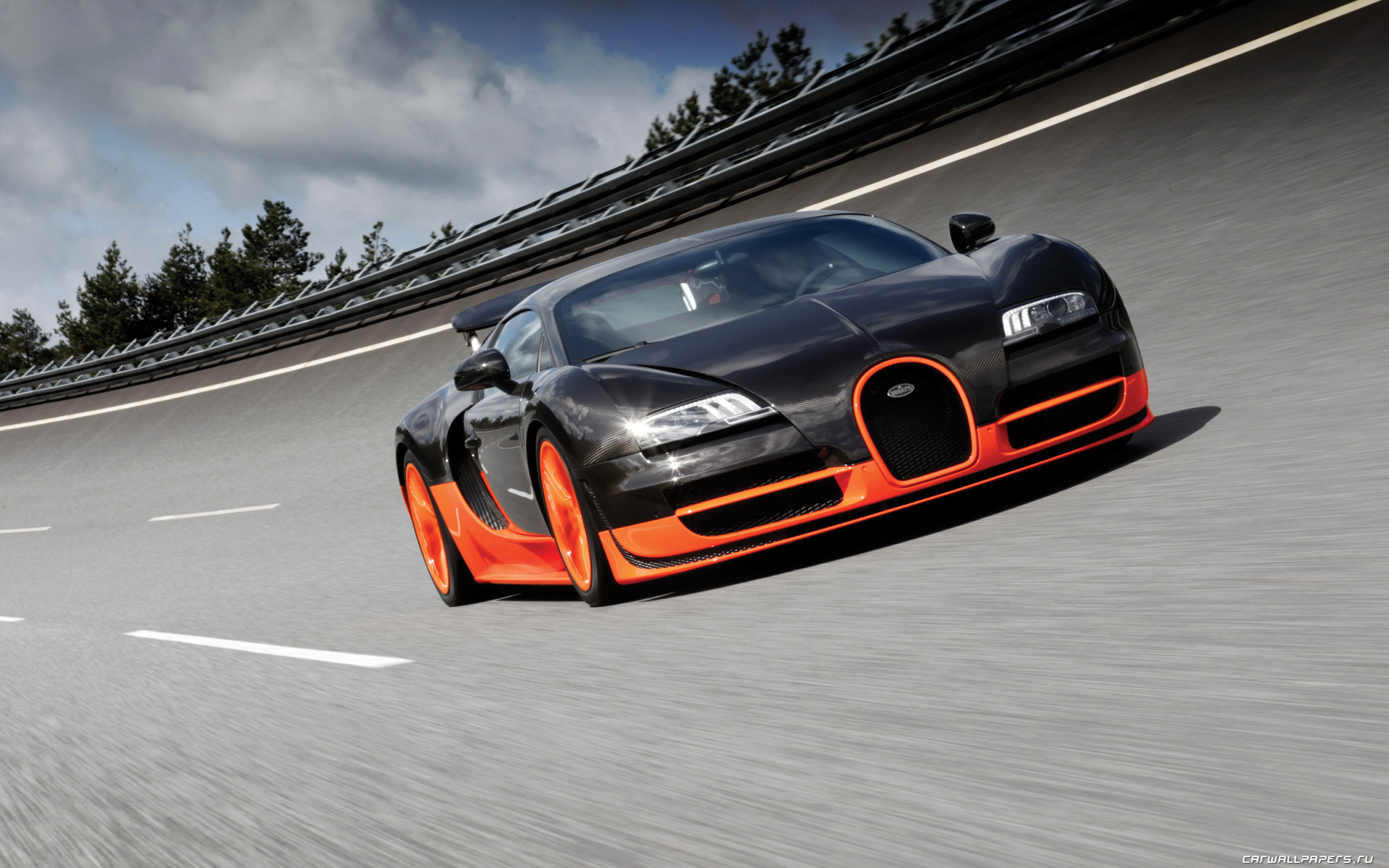 Oboi Na Rabochij Stol Avtomobili Bugatti Veyron 16 4 Super Sport 2010