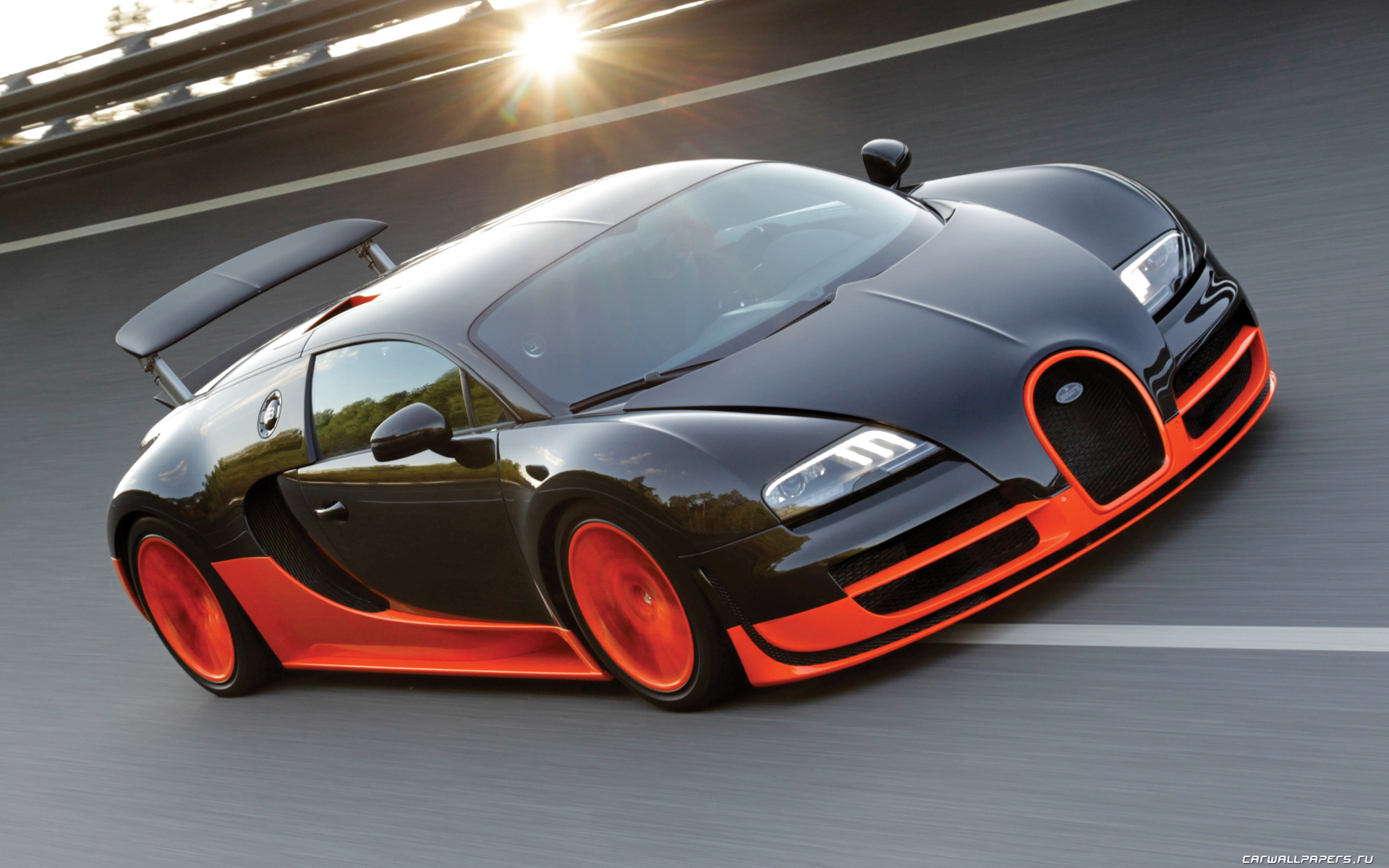 Oboi Na Rabochij Stol Avtomobili Bugatti Veyron 16 4 Super Sport 2010