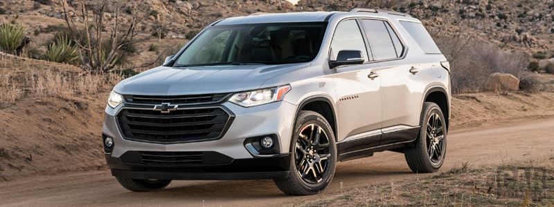 Обои автомобили Chevrolet Traverse Redline - 2018 - Car wallpapers