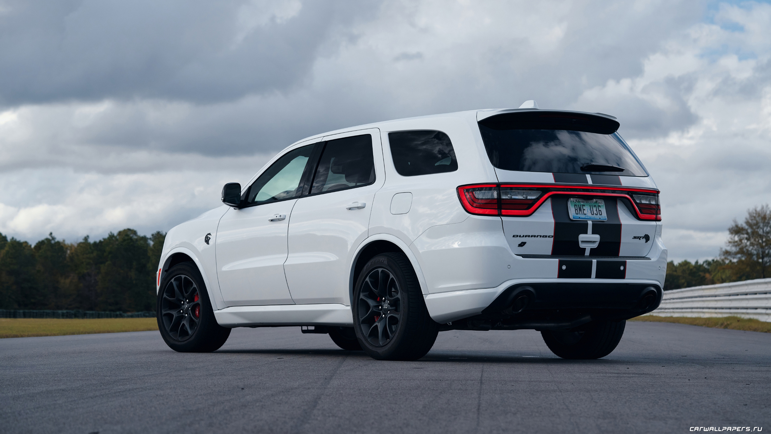 Dodge Durango srt8 Hellcat