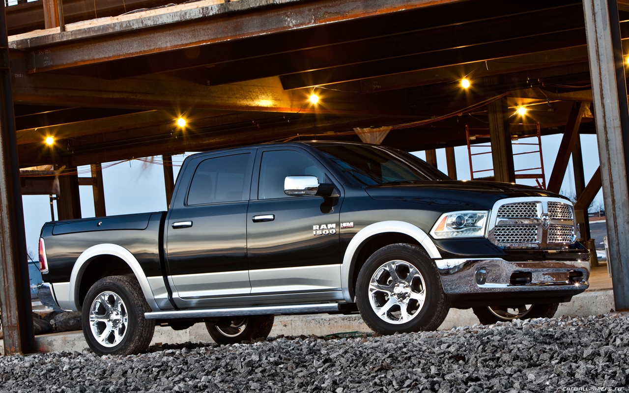 Dodge Ram 1500 Laramie Crew Cab