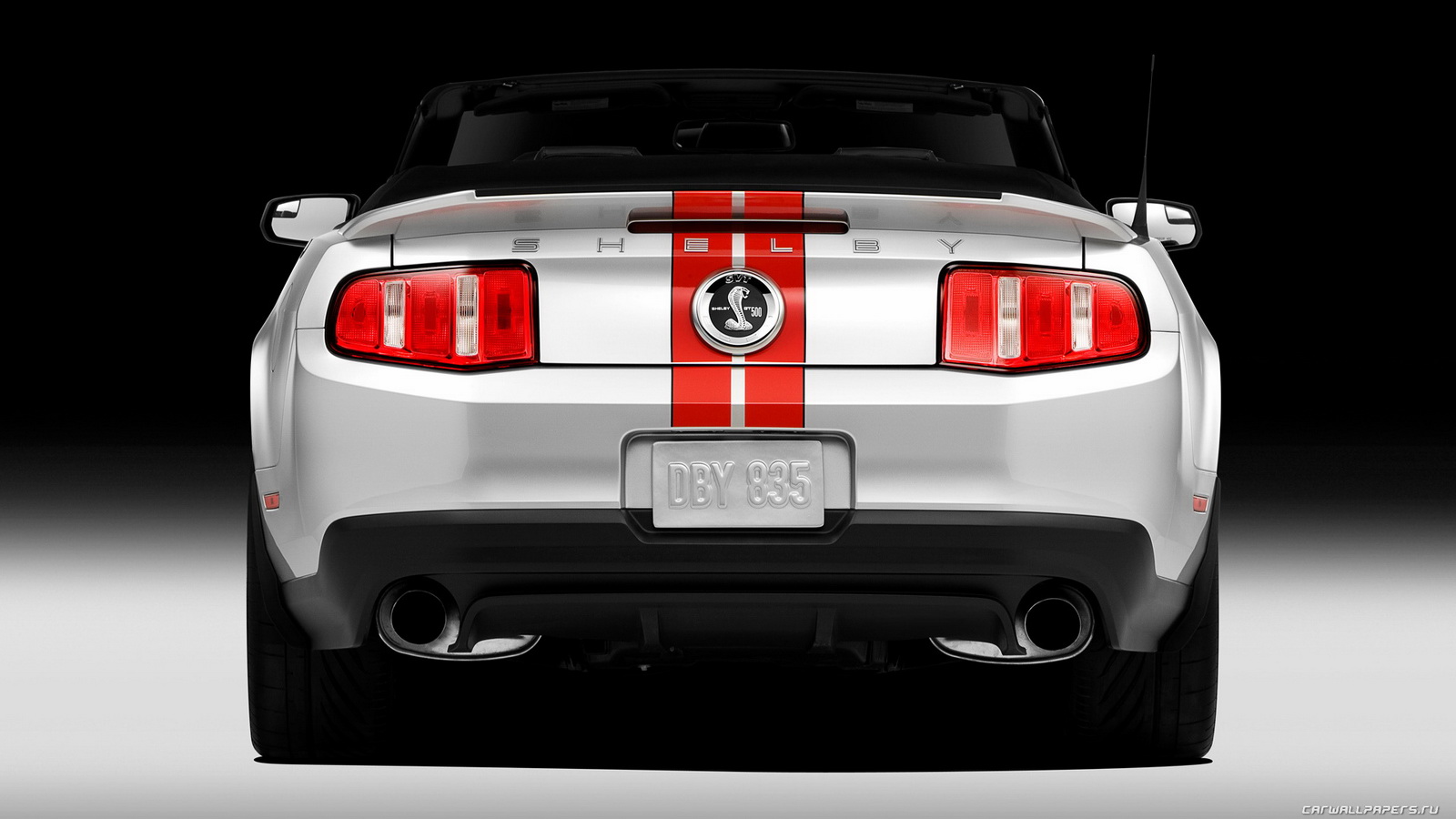 Ford Shelby gt500 сзади