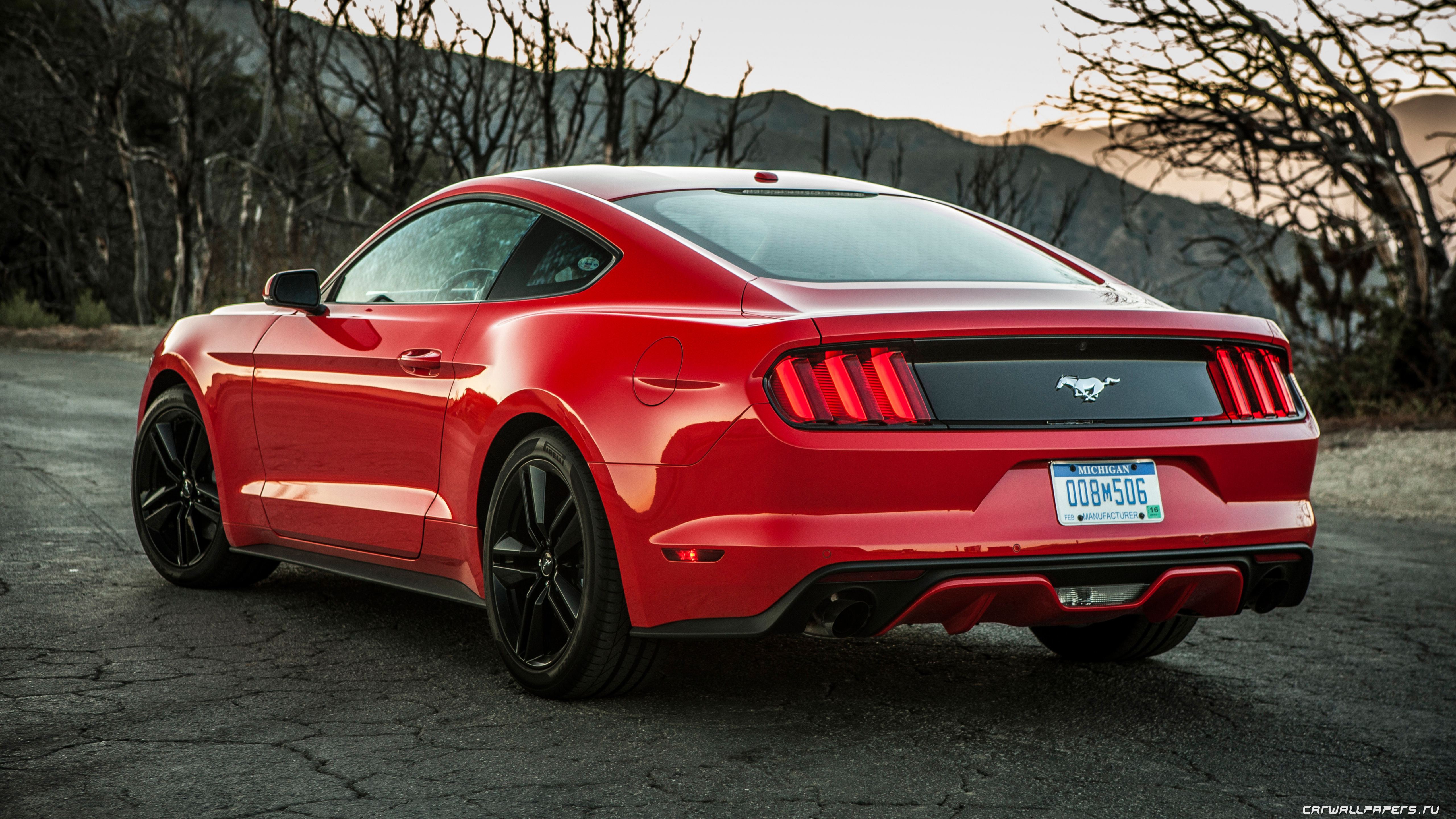 Ford Mustang 2015 красный